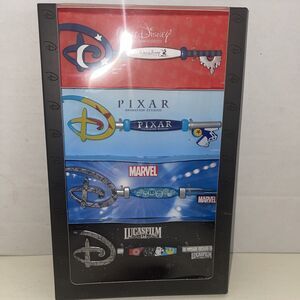 Disney Store Walt Disney Pixar Studio Marvel LucasFilm Starter Key Collection